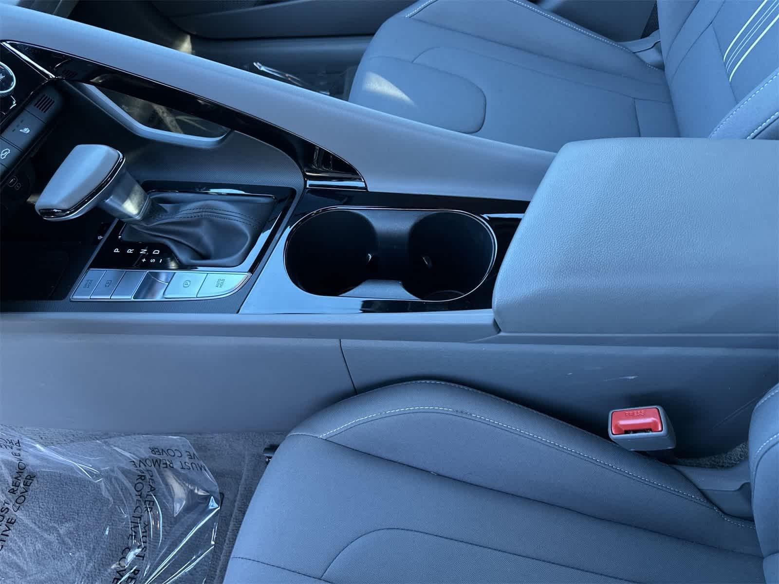 Thumbnail: 2025 Hyundai Elantra - 19