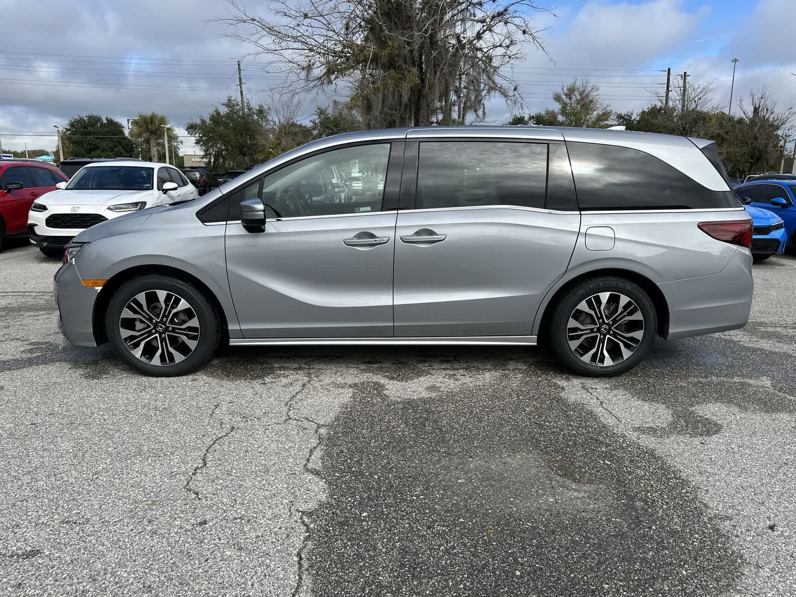 Thumbnail: 2026 Honda Odyssey - 3