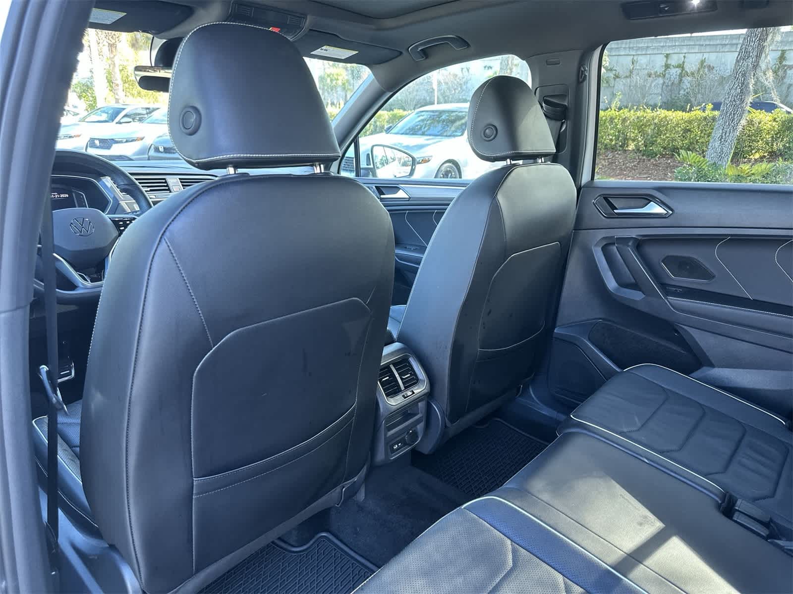 Thumbnail: 2024 Volkswagen Tiguan - 14