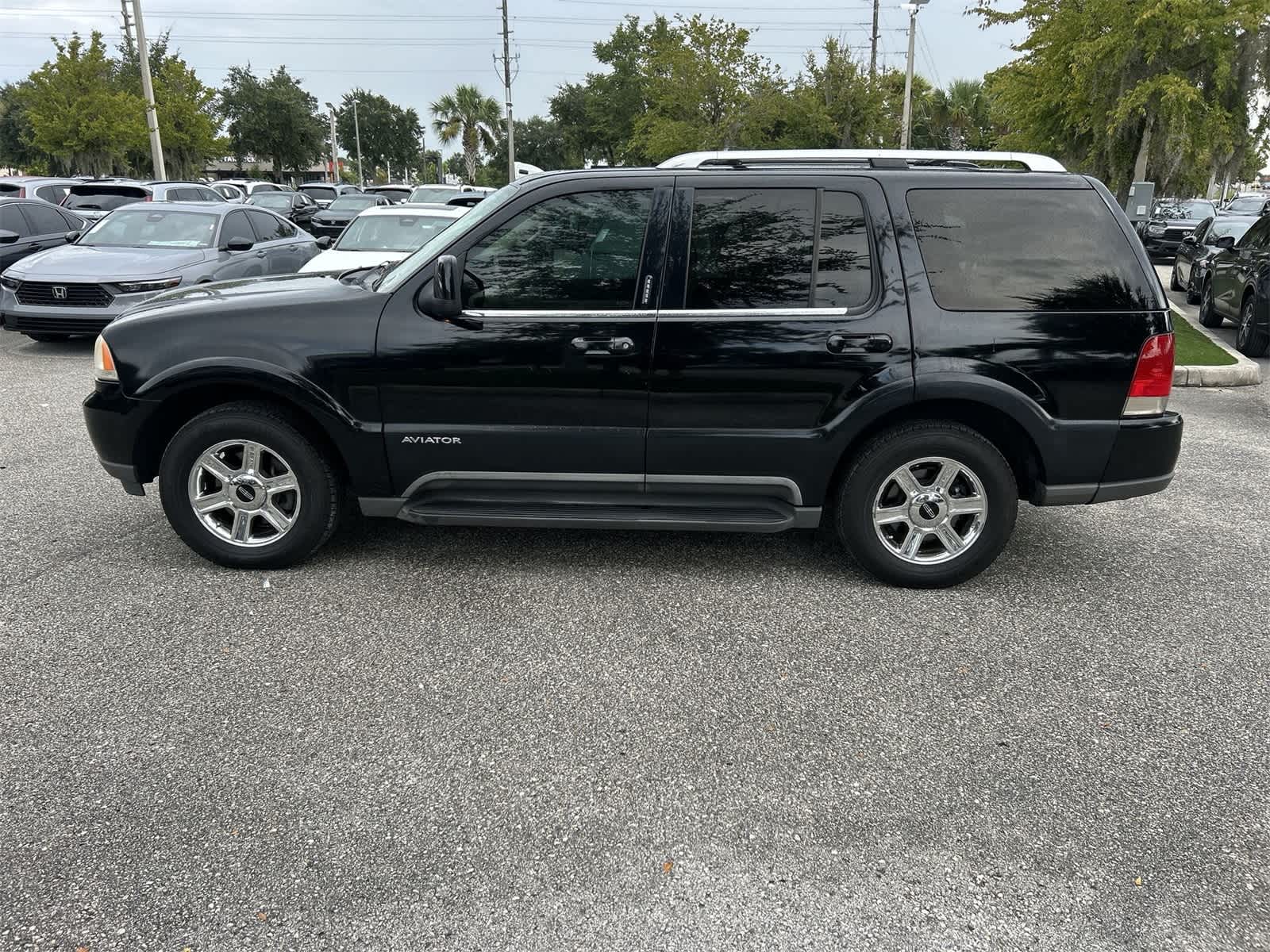 Thumbnail: 2005 Lincoln Aviator - 3