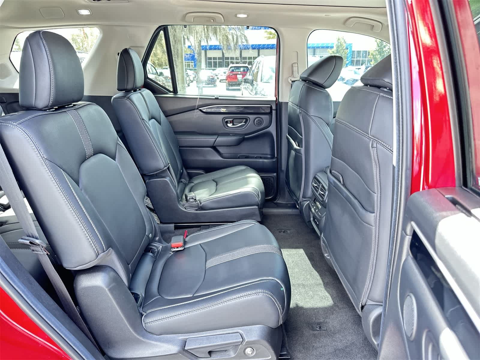 Thumbnail: 2025 Honda Pilot - 16