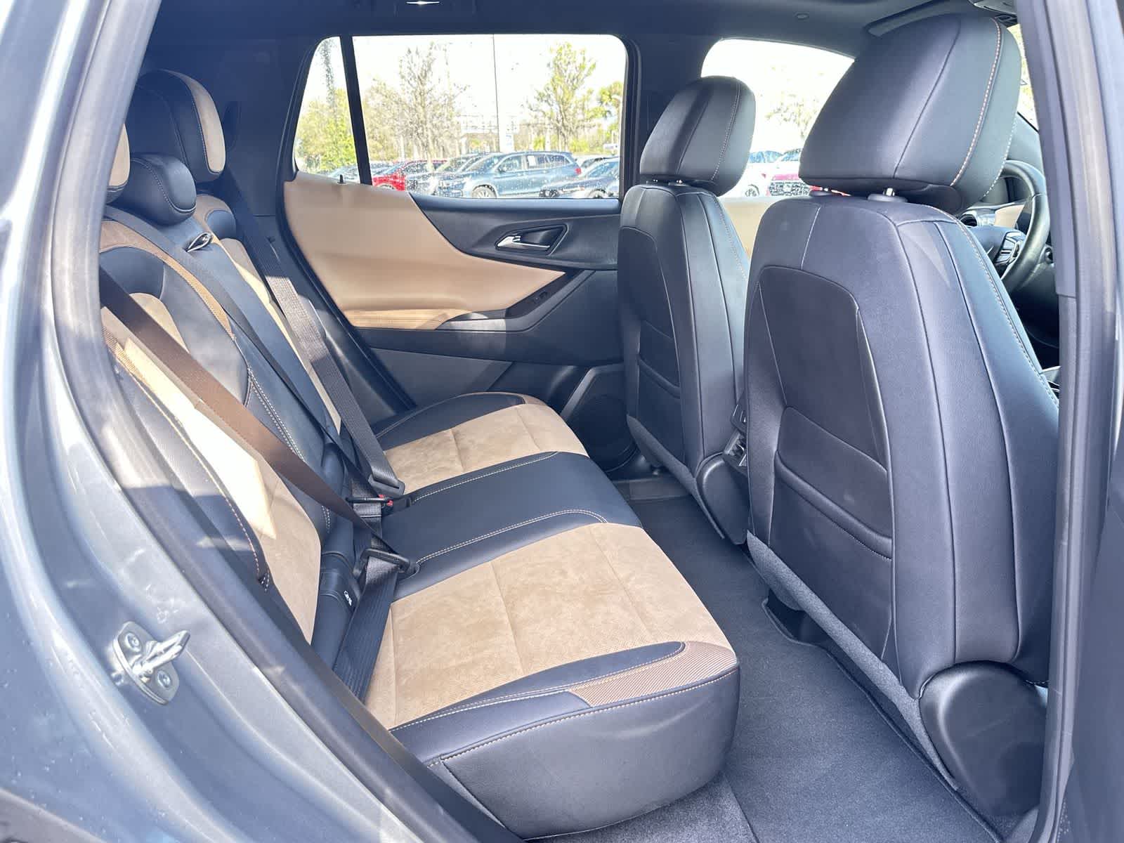 Thumbnail: 2025 Chevrolet Equinox - 16