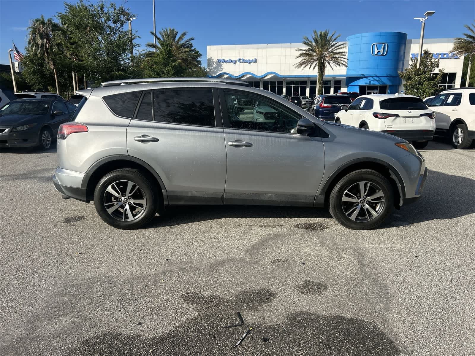 2016 Toyota RAV4 XLE 6