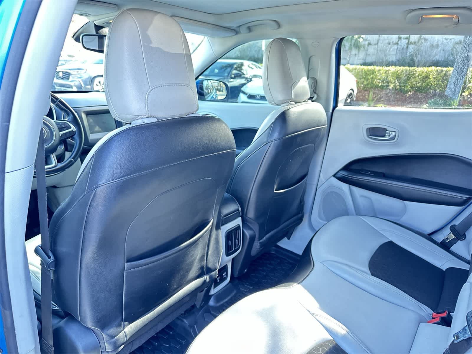 Thumbnail: 2019 Jeep Compass - 14