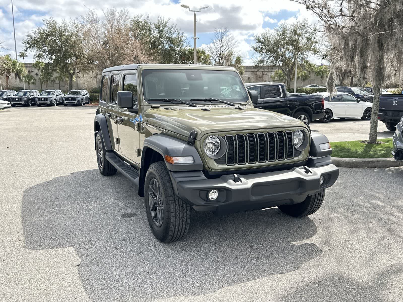 Thumbnail: 2025 Jeep Wrangler - 8
