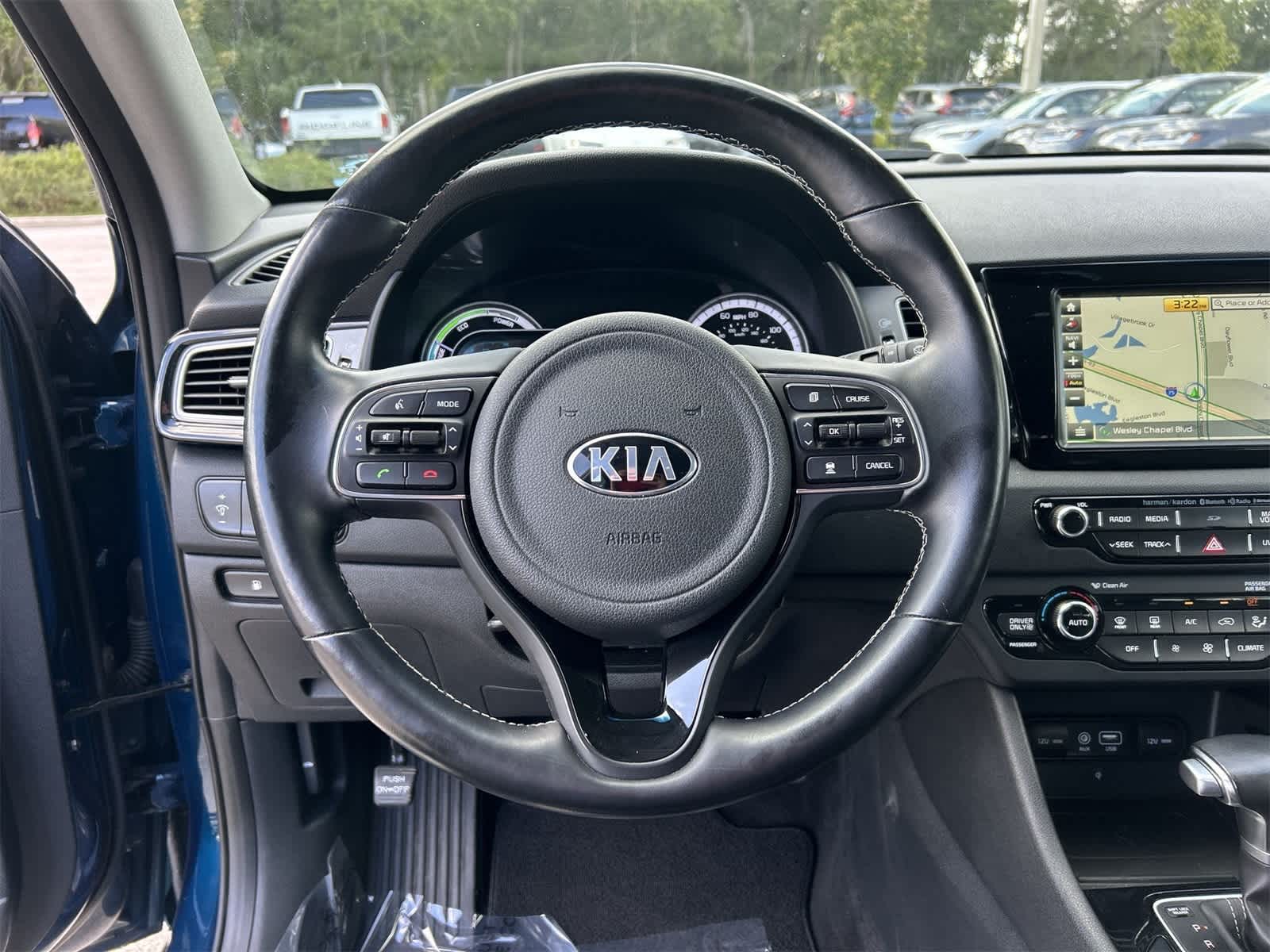 Thumbnail: 2018 Kia Niro - 18