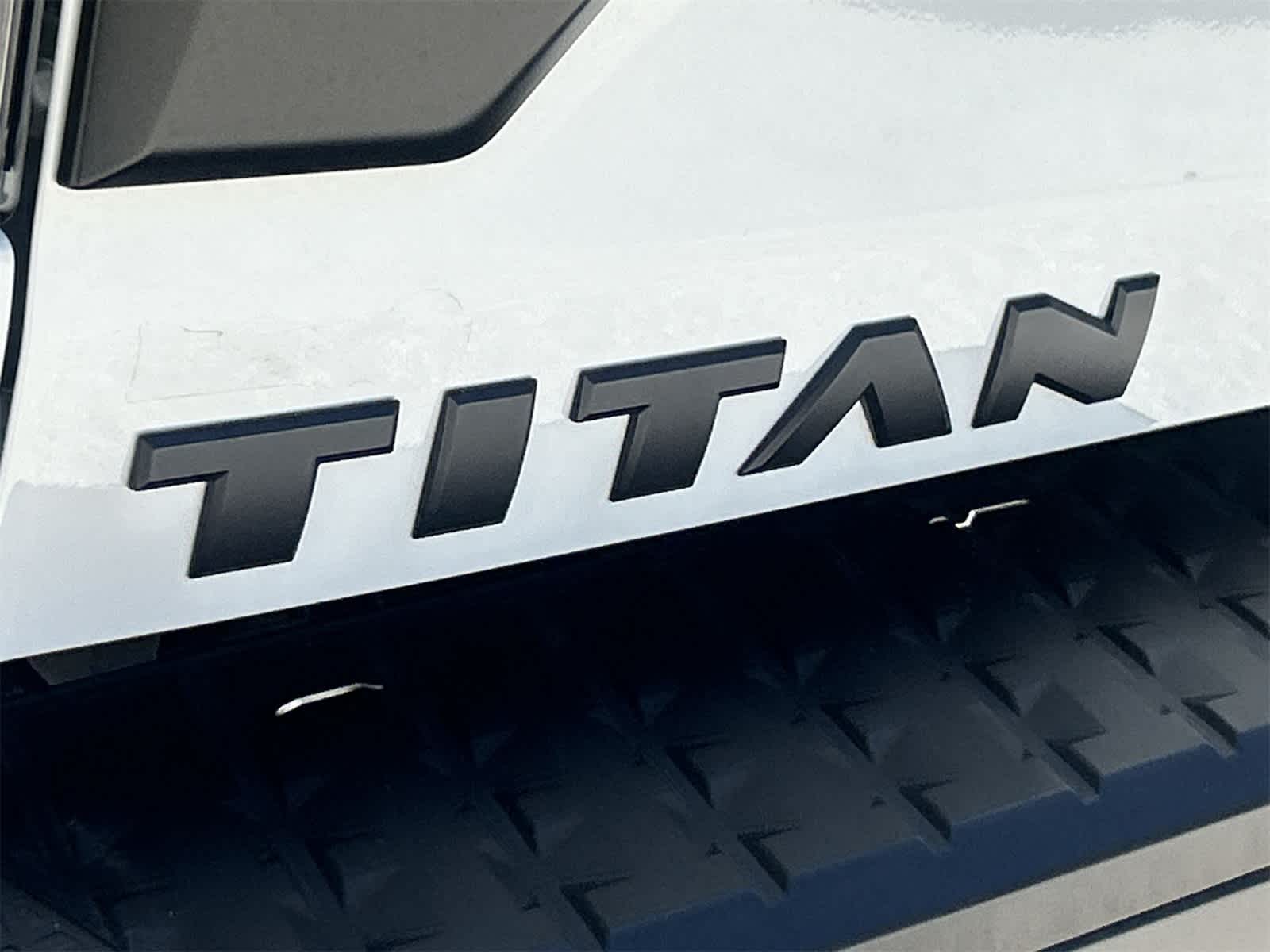 Thumbnail: 2024 Nissan Titan - 11