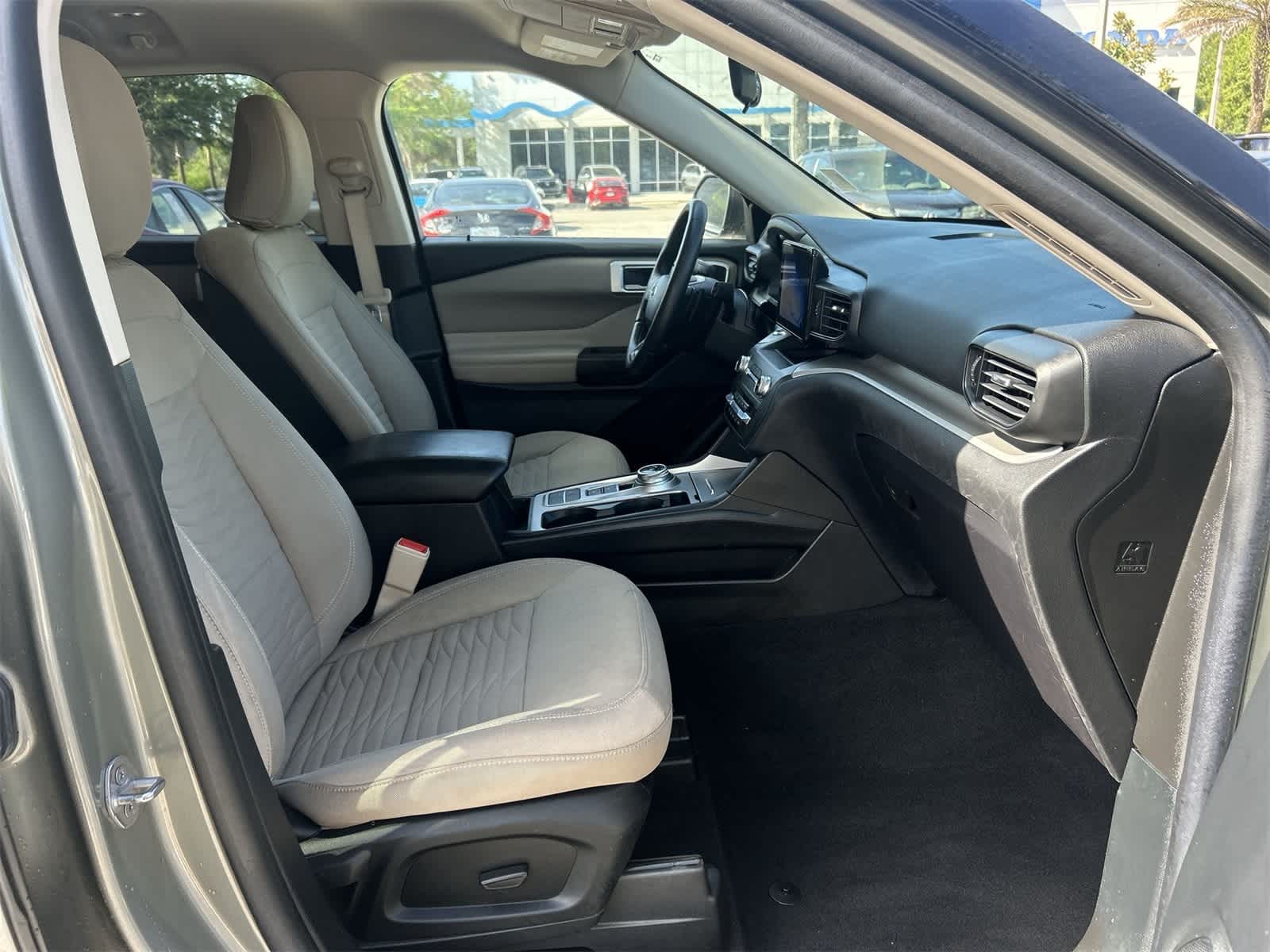 2020 Ford Explorer XLT 17
