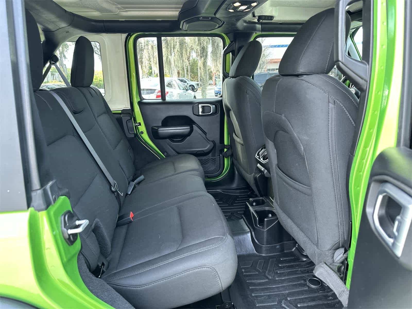 Thumbnail: 2019 Jeep Wrangler - 16