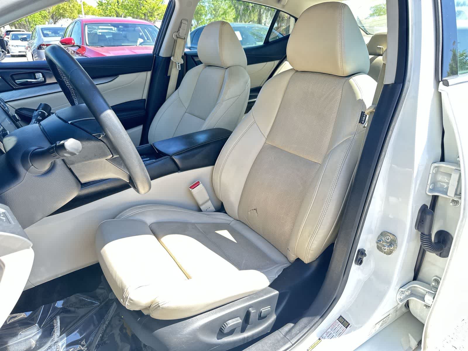 Thumbnail: 2018 Nissan Maxima - 15