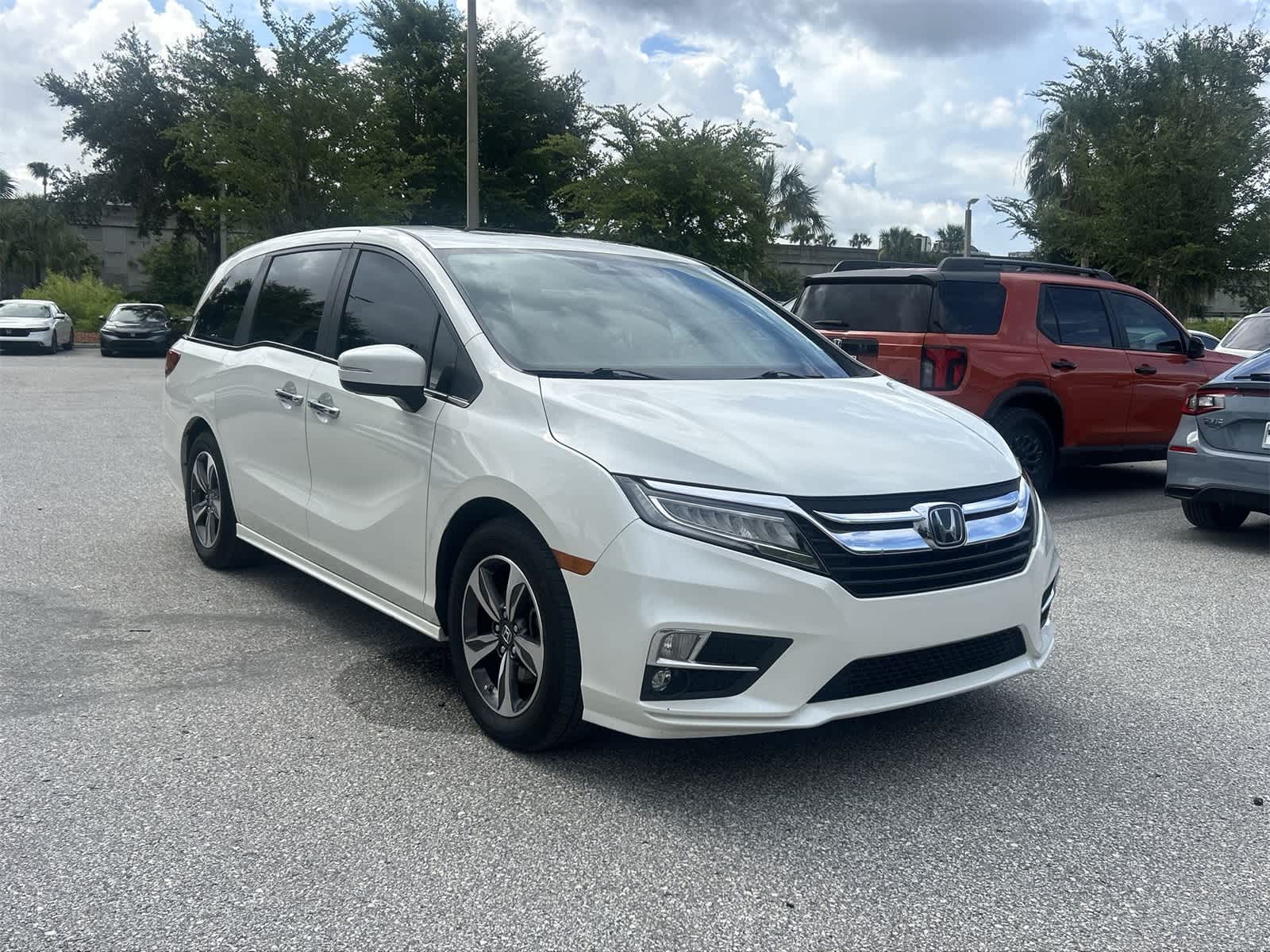 Thumbnail: 2019 Honda Odyssey - 8