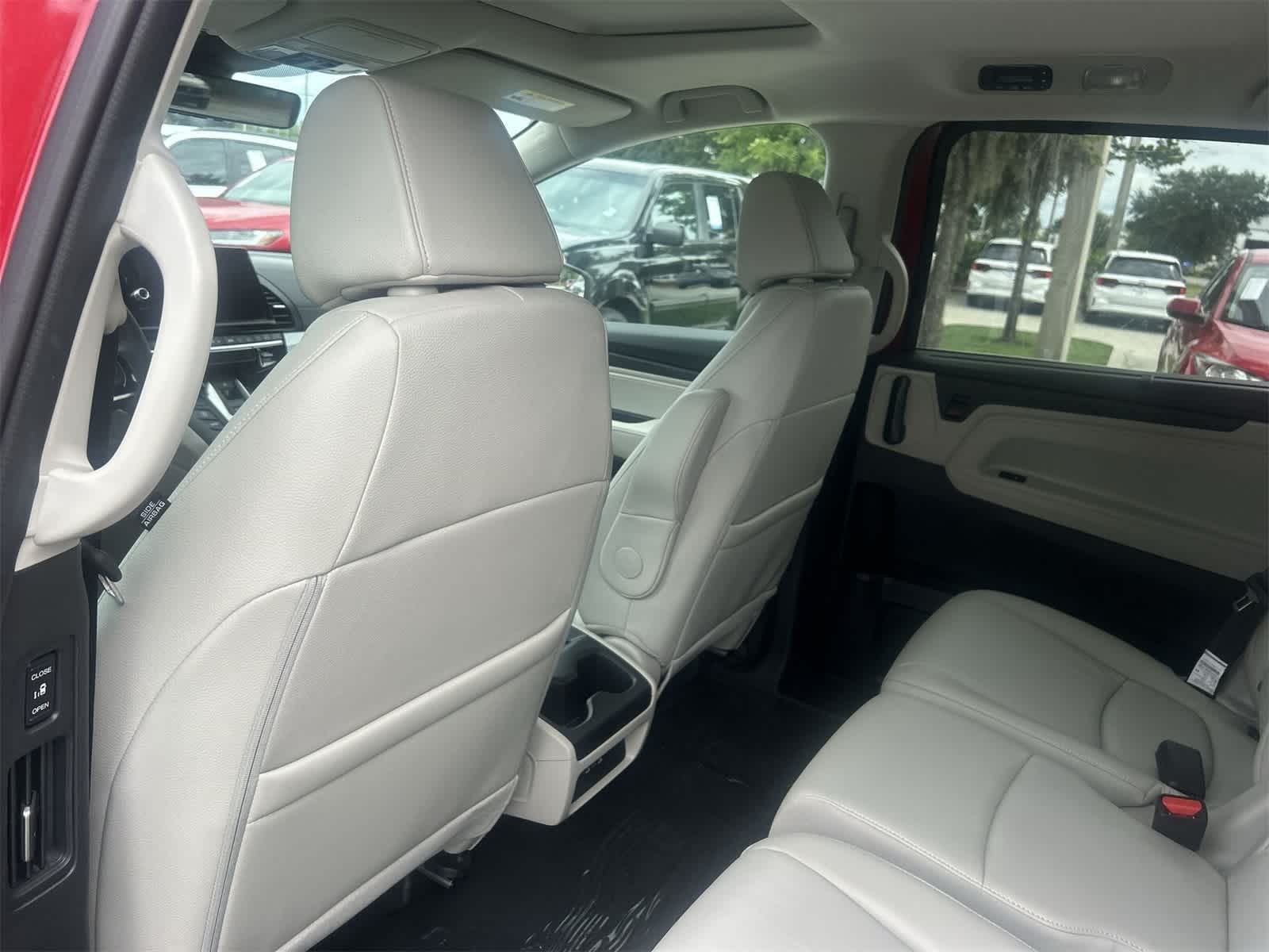 Thumbnail: 2025 Honda Odyssey - 14