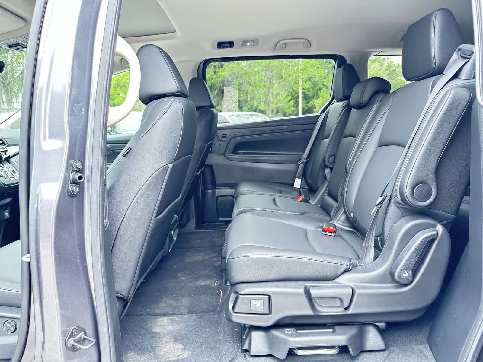 Thumbnail: 2026 Honda Odyssey - 17