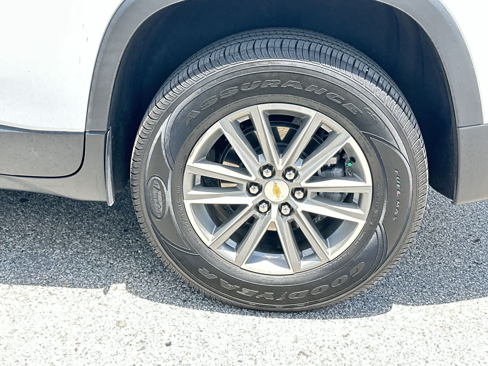 Thumbnail: 2023 Chevrolet Traverse - 11