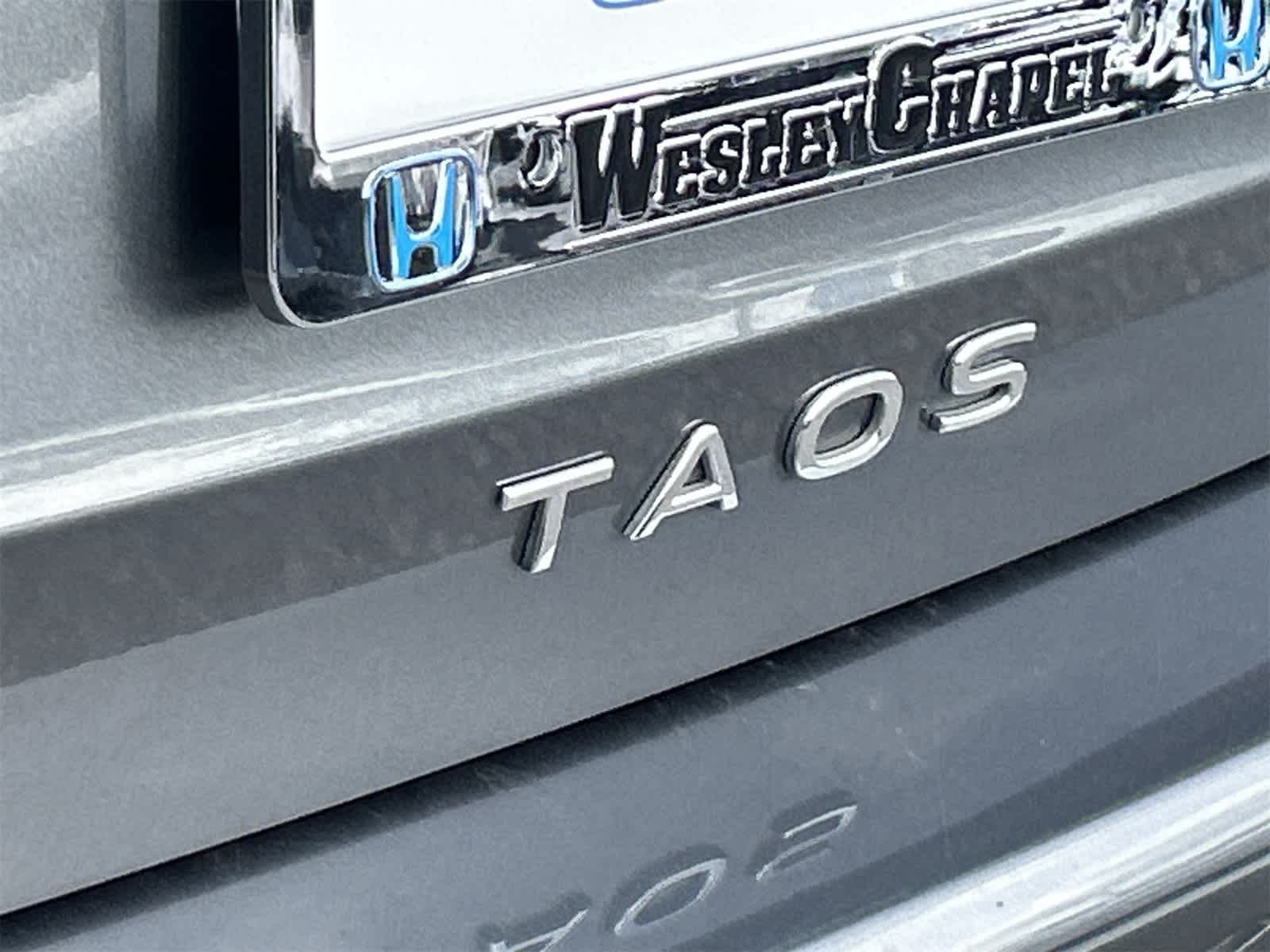Thumbnail: 2023 Volkswagen Taos - 11