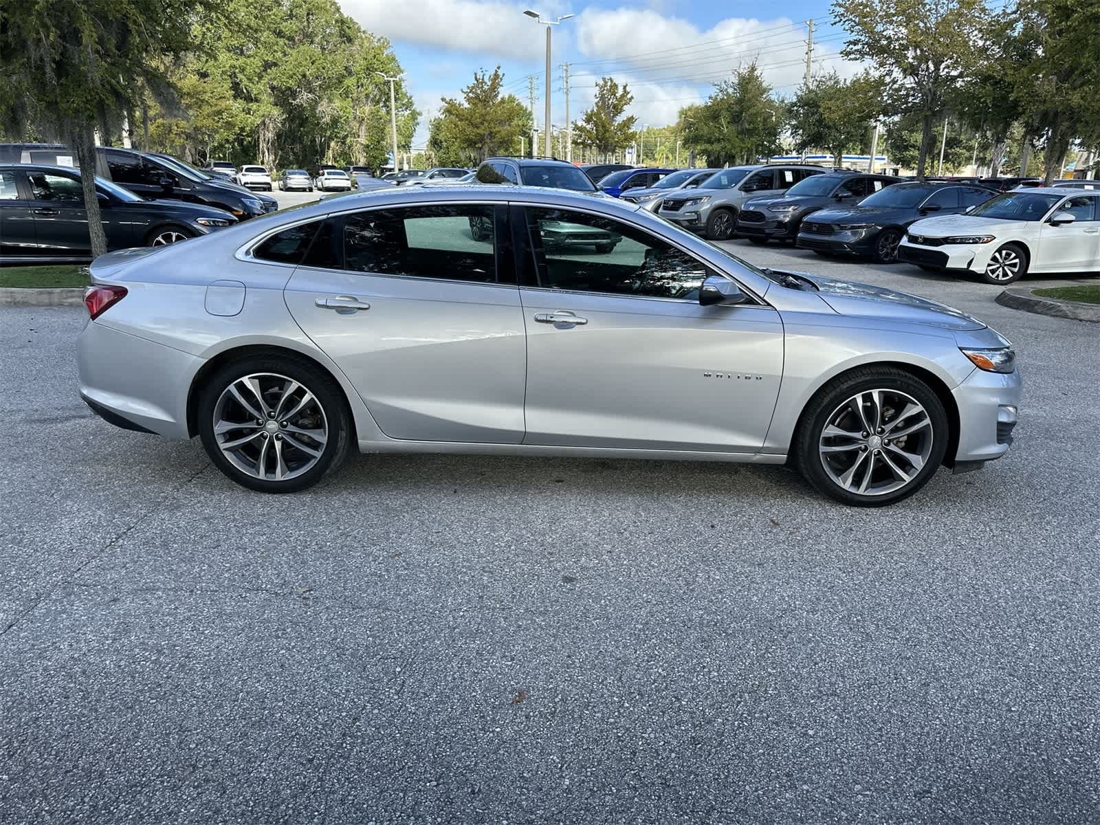 Thumbnail: 2020 Chevrolet Malibu - 7