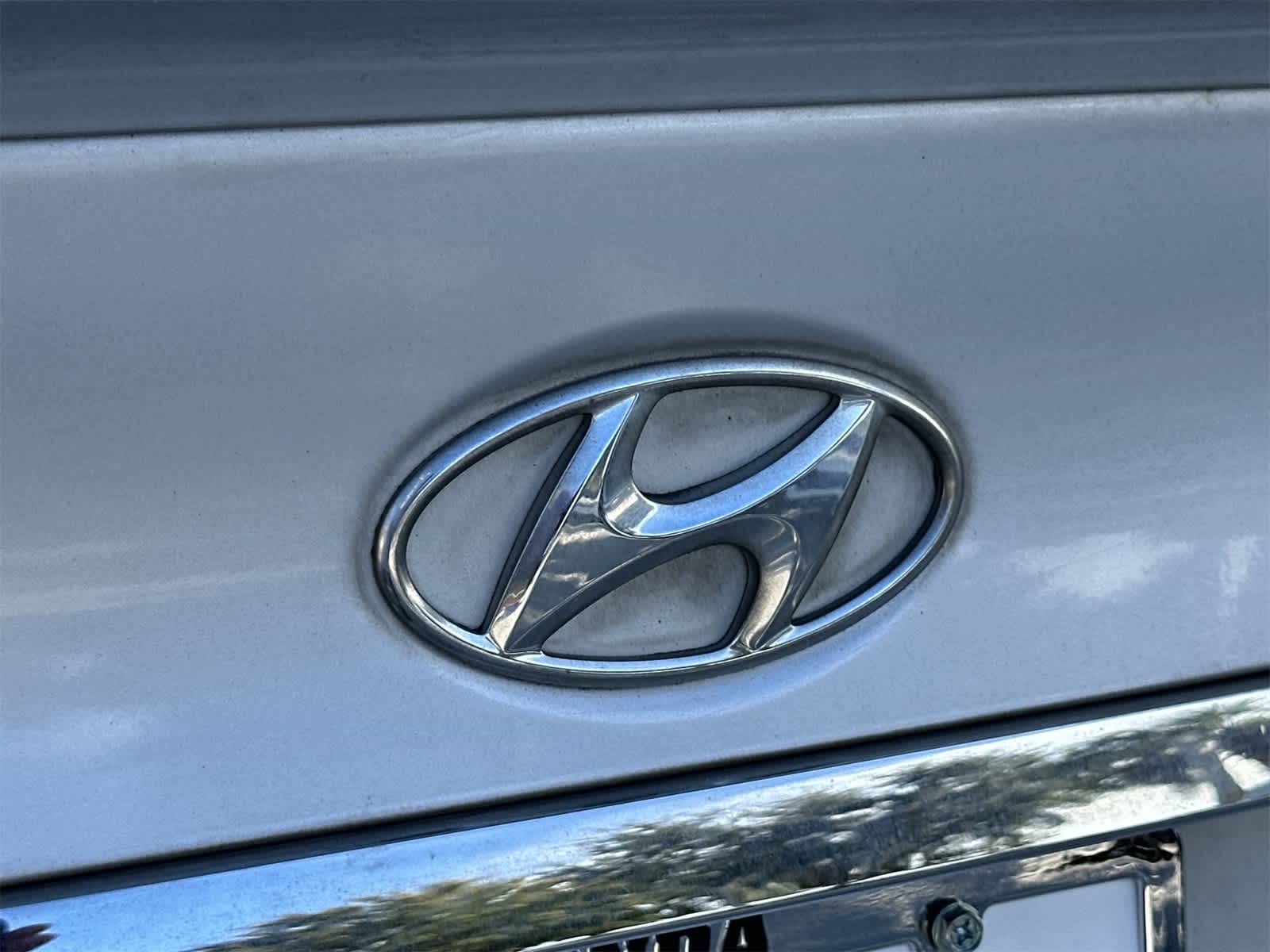 Thumbnail: 2012 Hyundai Sonata - 10