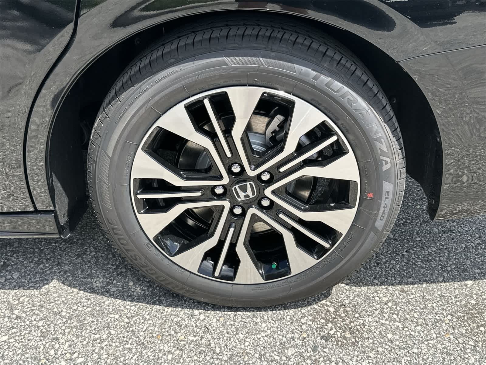 Thumbnail: 2026 Honda Odyssey - 12