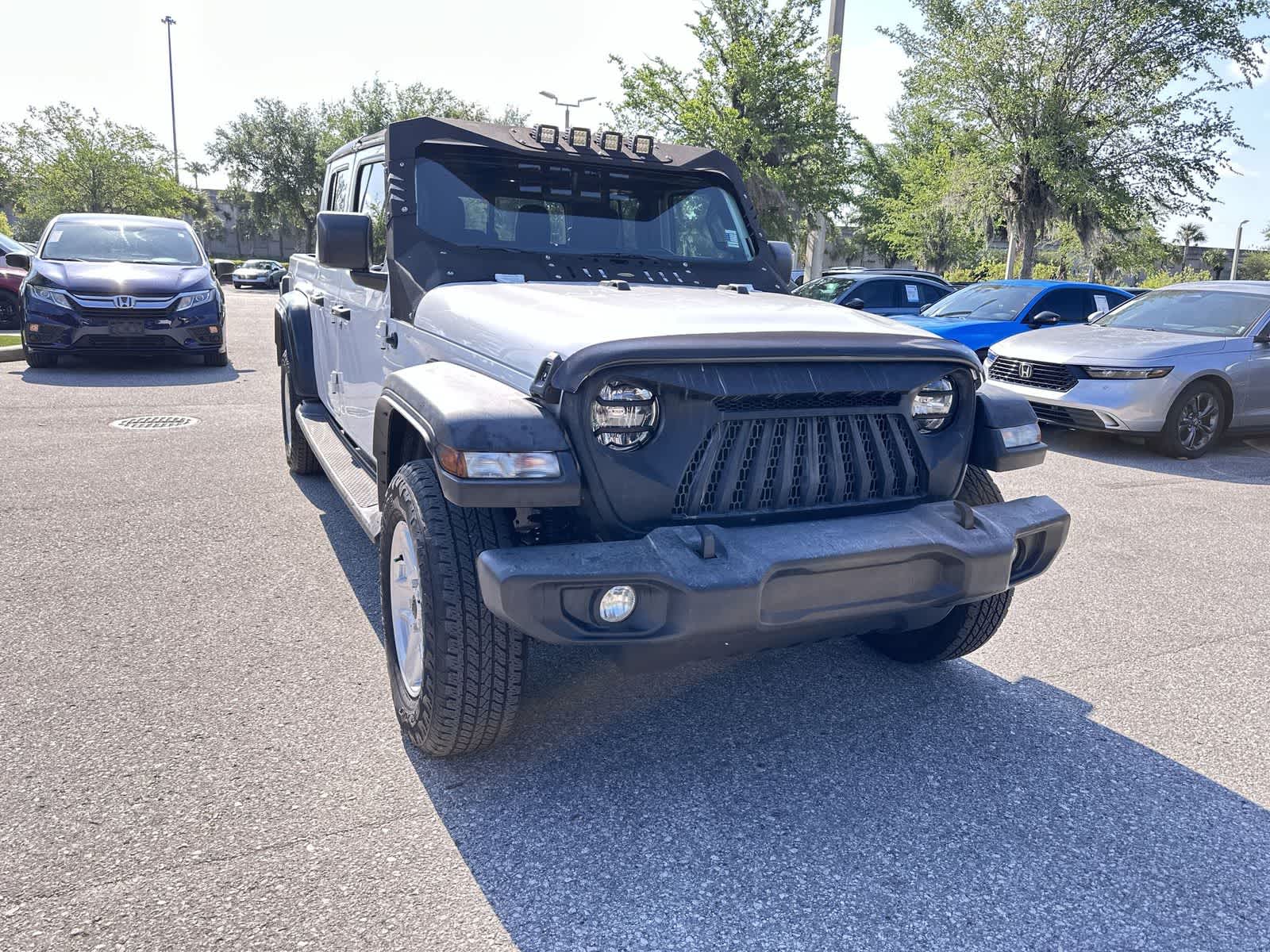 Thumbnail: 2020 Jeep Gladiator - 8