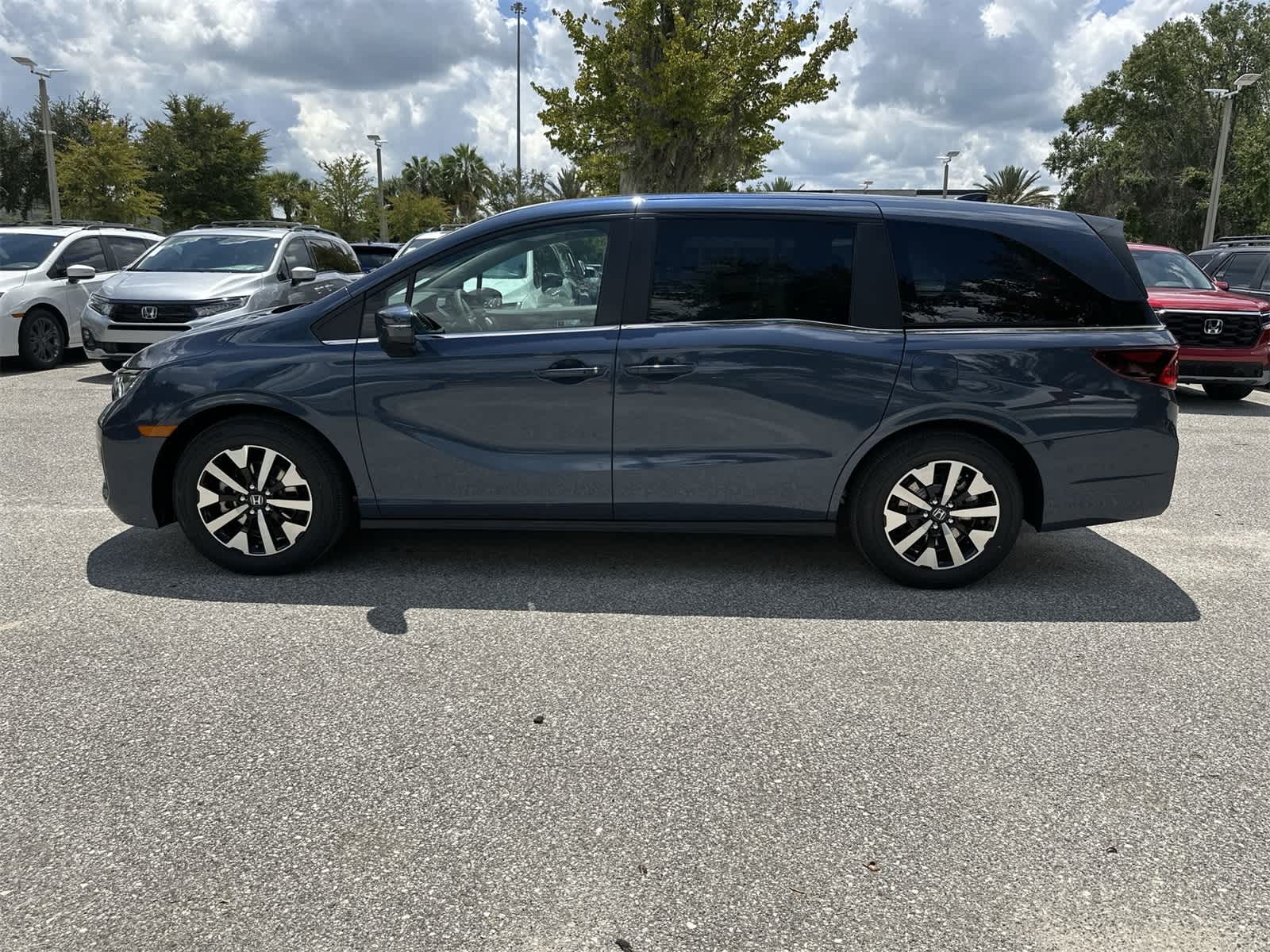 Thumbnail: 2026 Honda Odyssey - 3