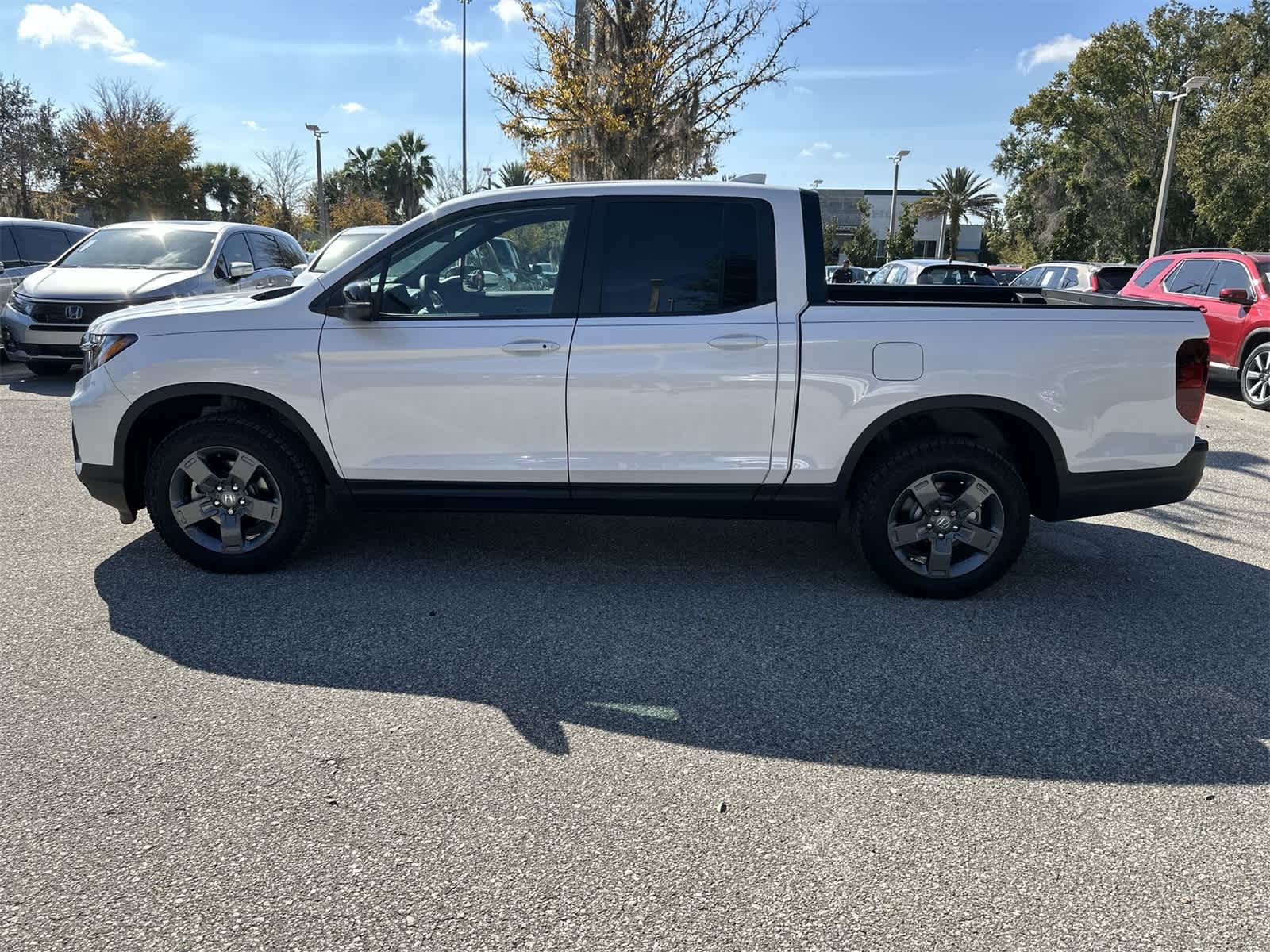 Thumbnail: 2025 Honda Ridgeline - 3