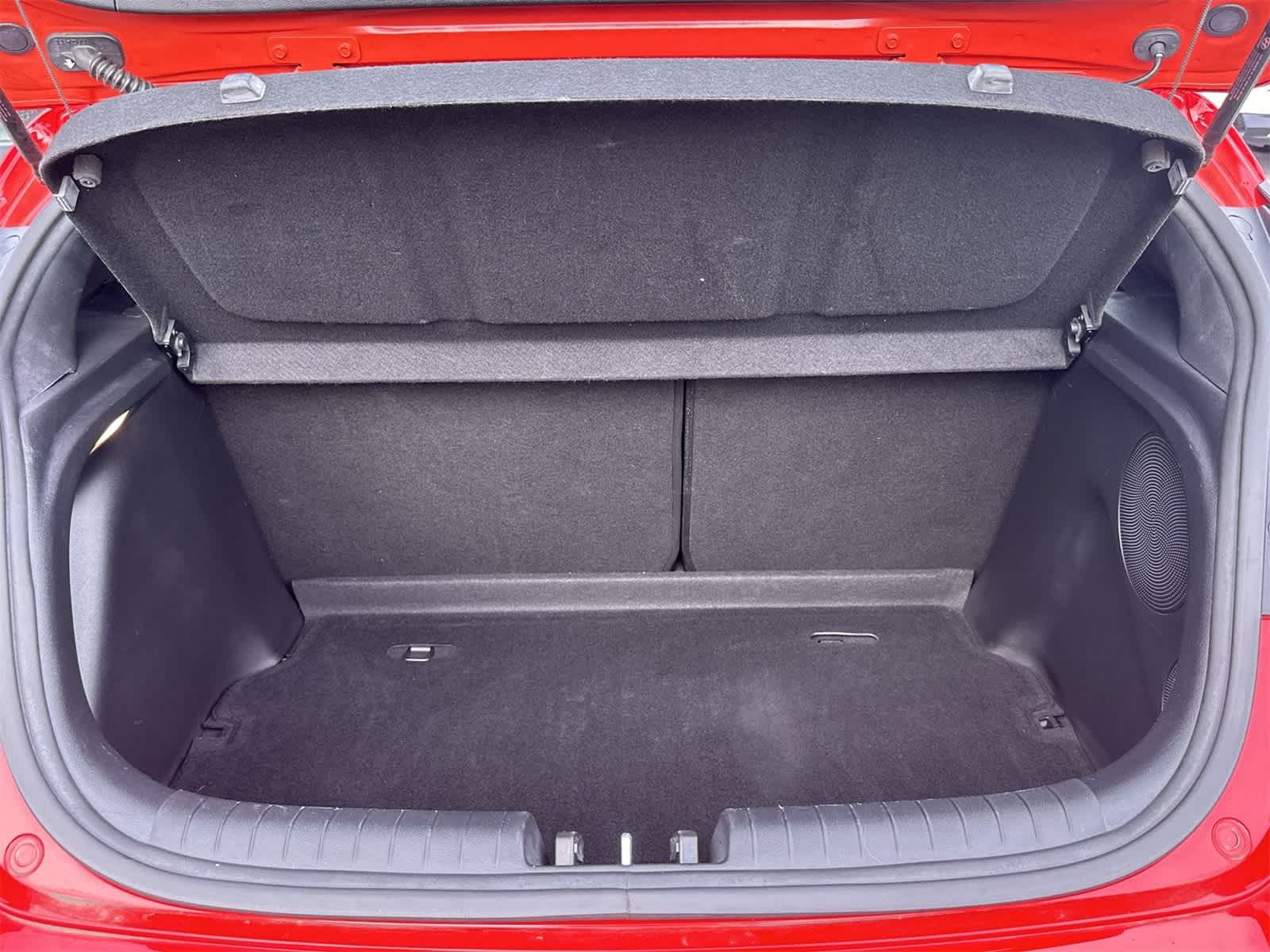 Thumbnail: 2020 Hyundai Veloster - 23