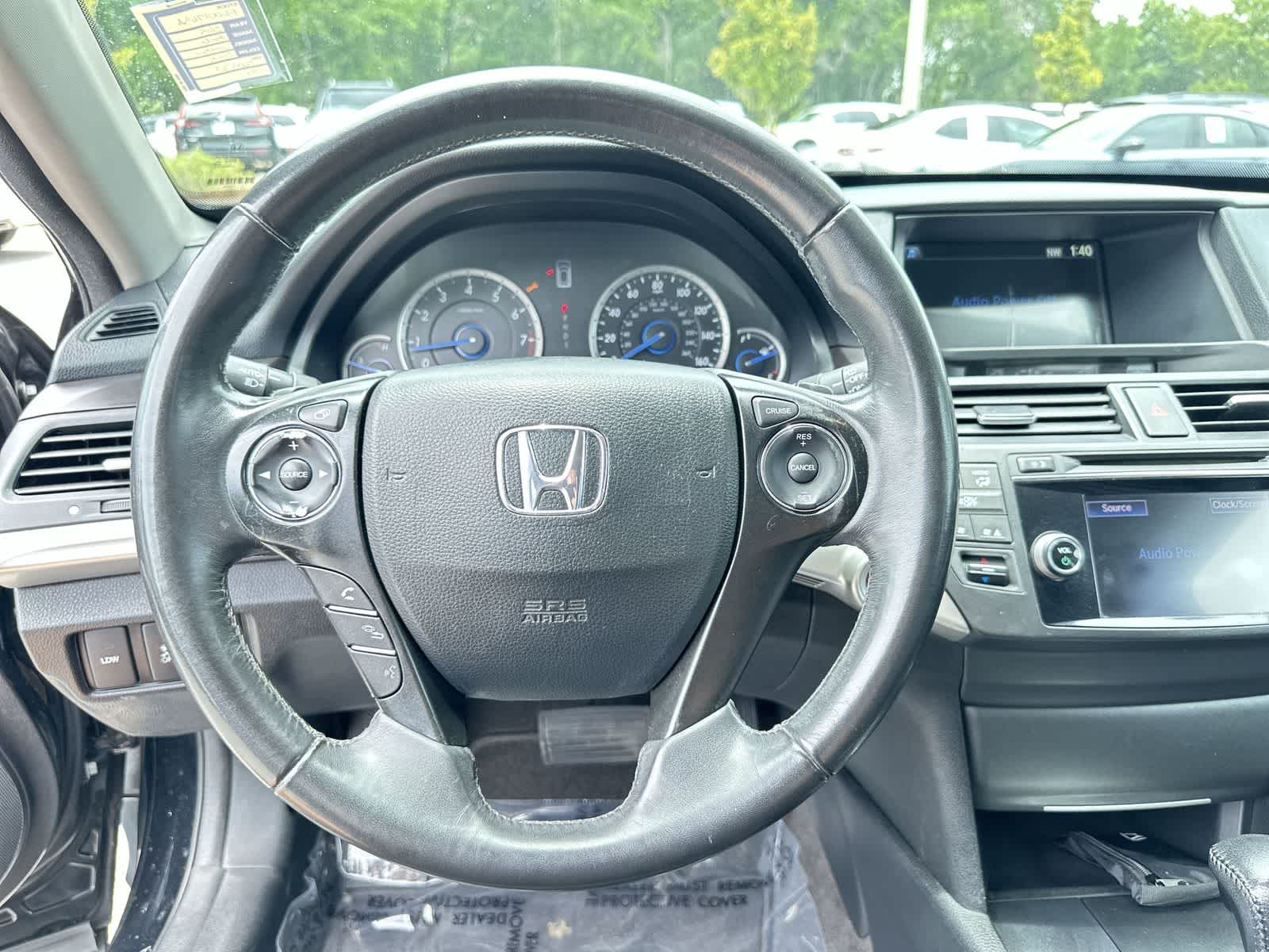 Thumbnail: 2015 Honda Crosstour - 18