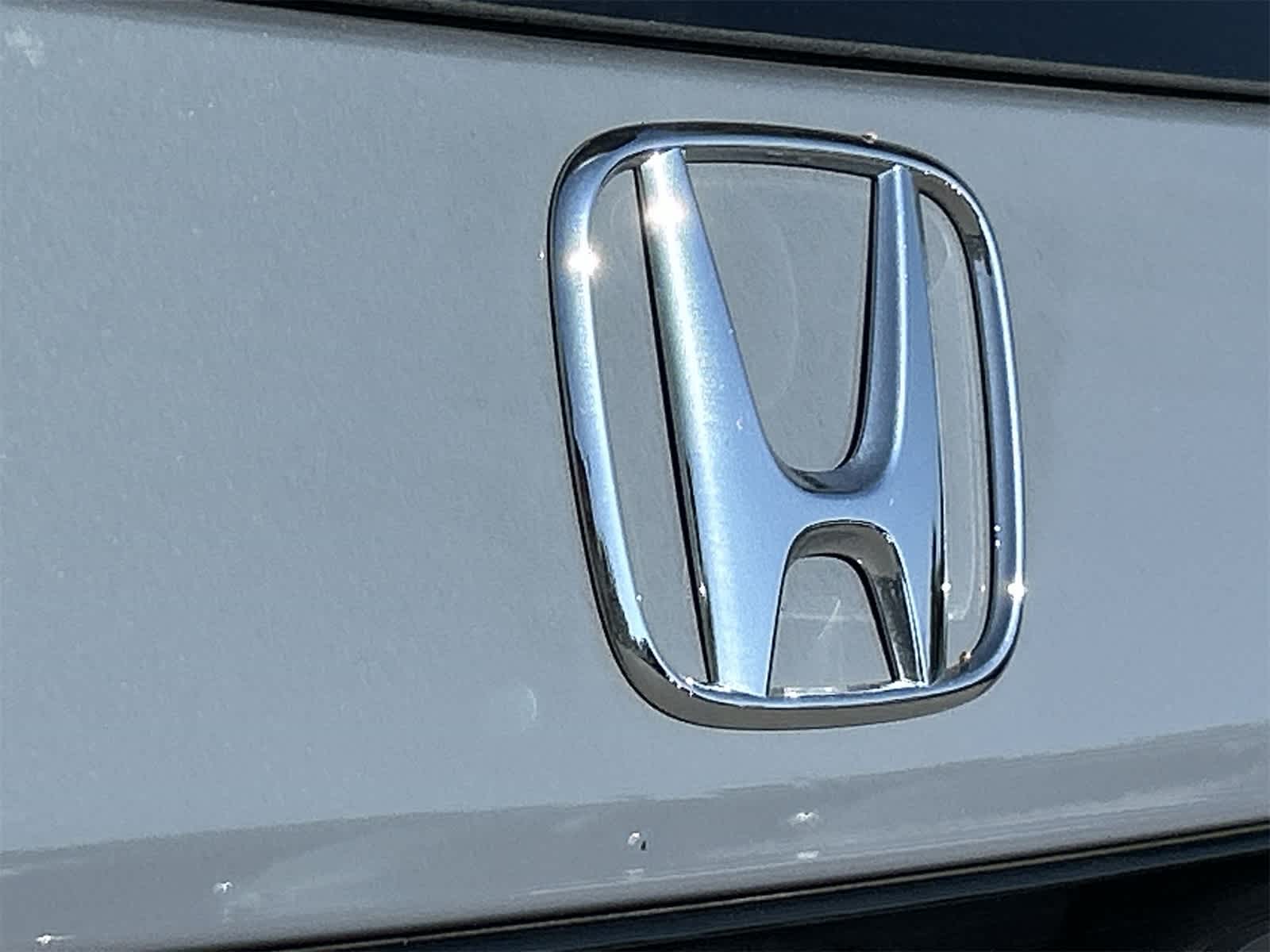 Thumbnail: 2025 Honda Pilot - 10
