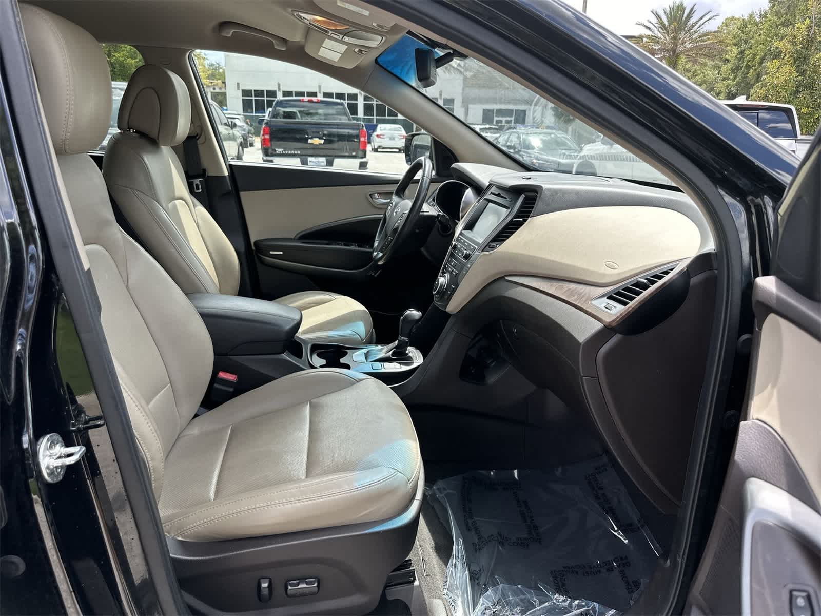 Thumbnail: 2018 Hyundai Santa Fe - 17