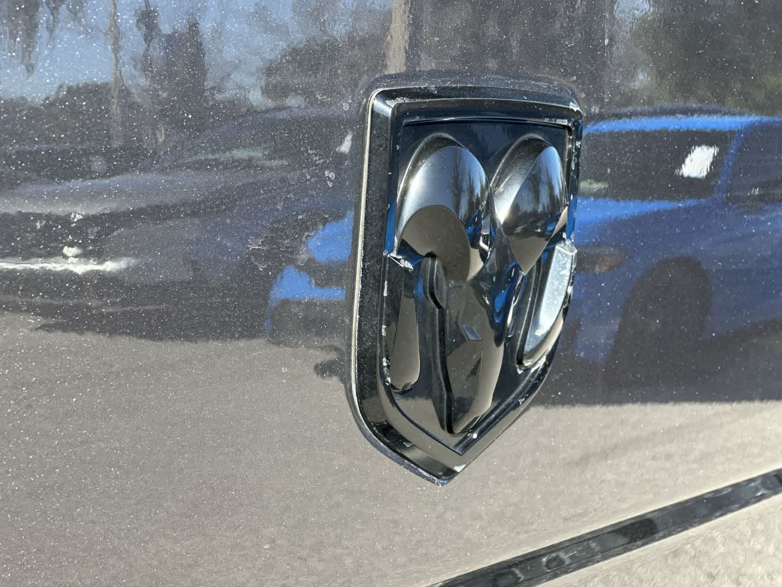 Thumbnail: 2019 RAM 1500 Classic - 10