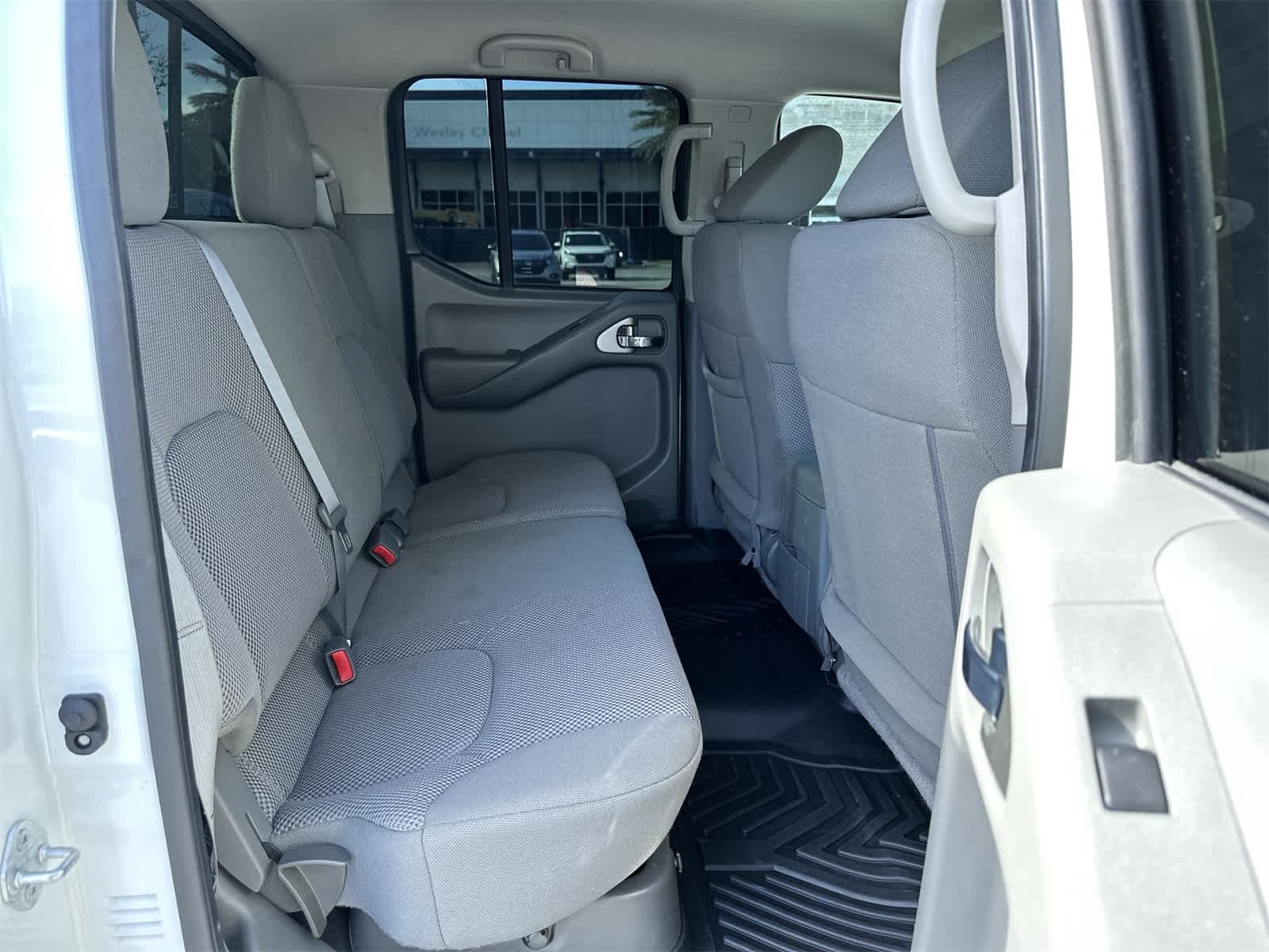 Thumbnail: 2021 Nissan Frontier - 16