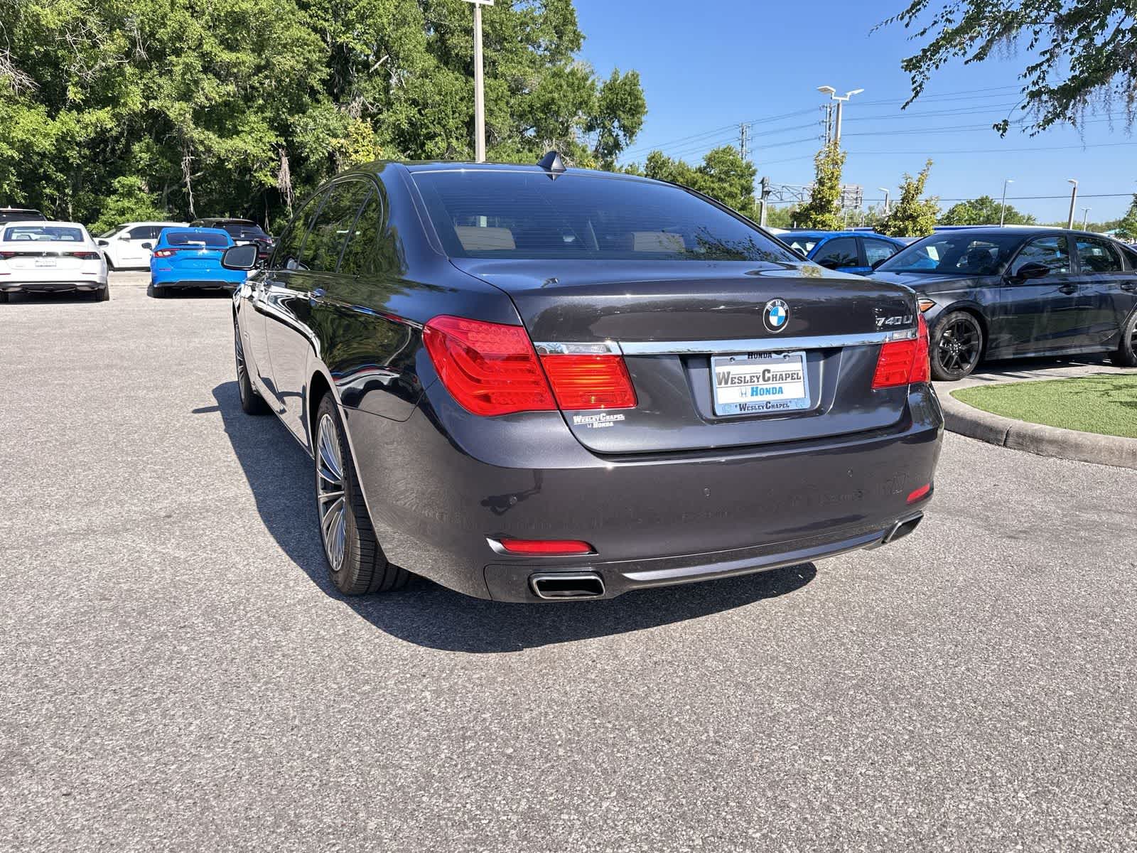 Thumbnail: 2011 BMW 7 Series - 4