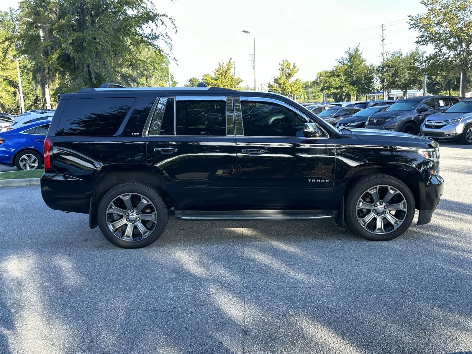 Thumbnail: 2016 Chevrolet Tahoe - 7