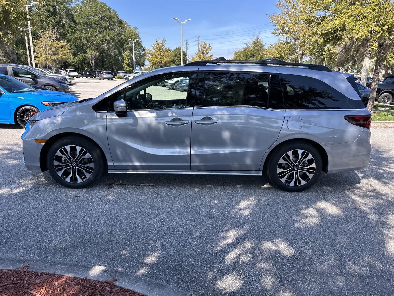 Thumbnail: 2026 Honda Odyssey - 3