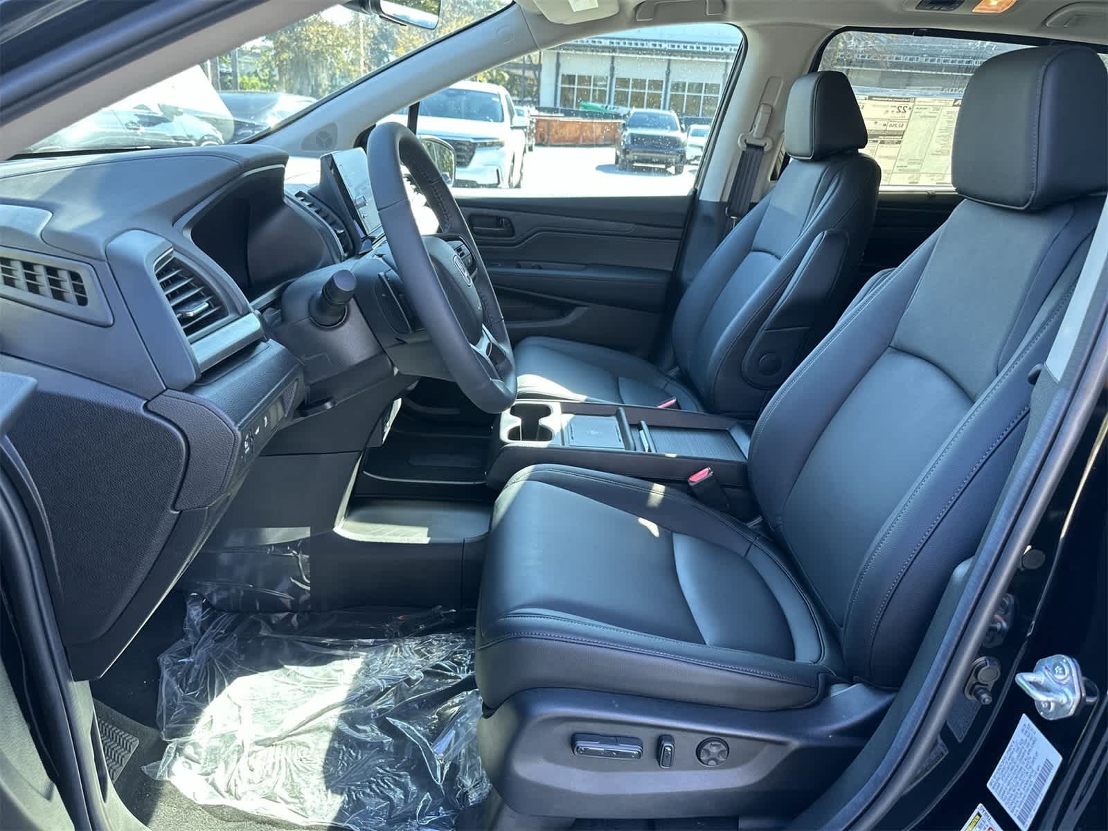 Thumbnail: 2026 Honda Odyssey - 13