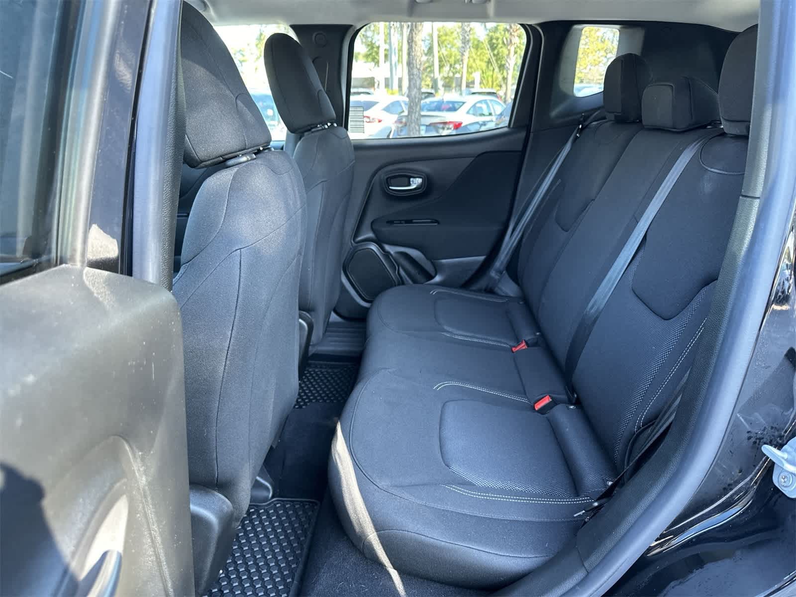 Thumbnail: 2021 Jeep Renegade - 15