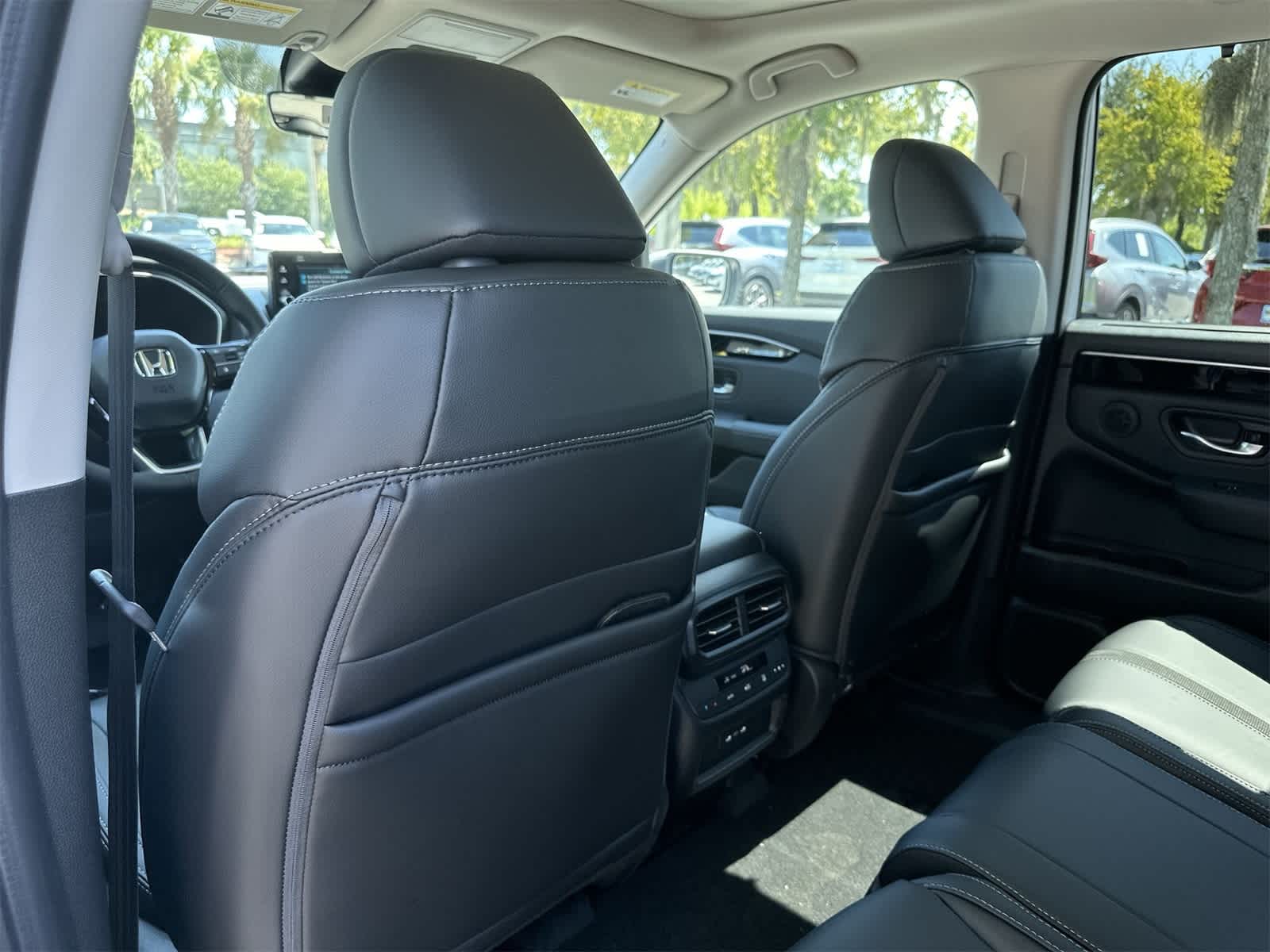 Thumbnail: 2025 Honda Pilot - 14