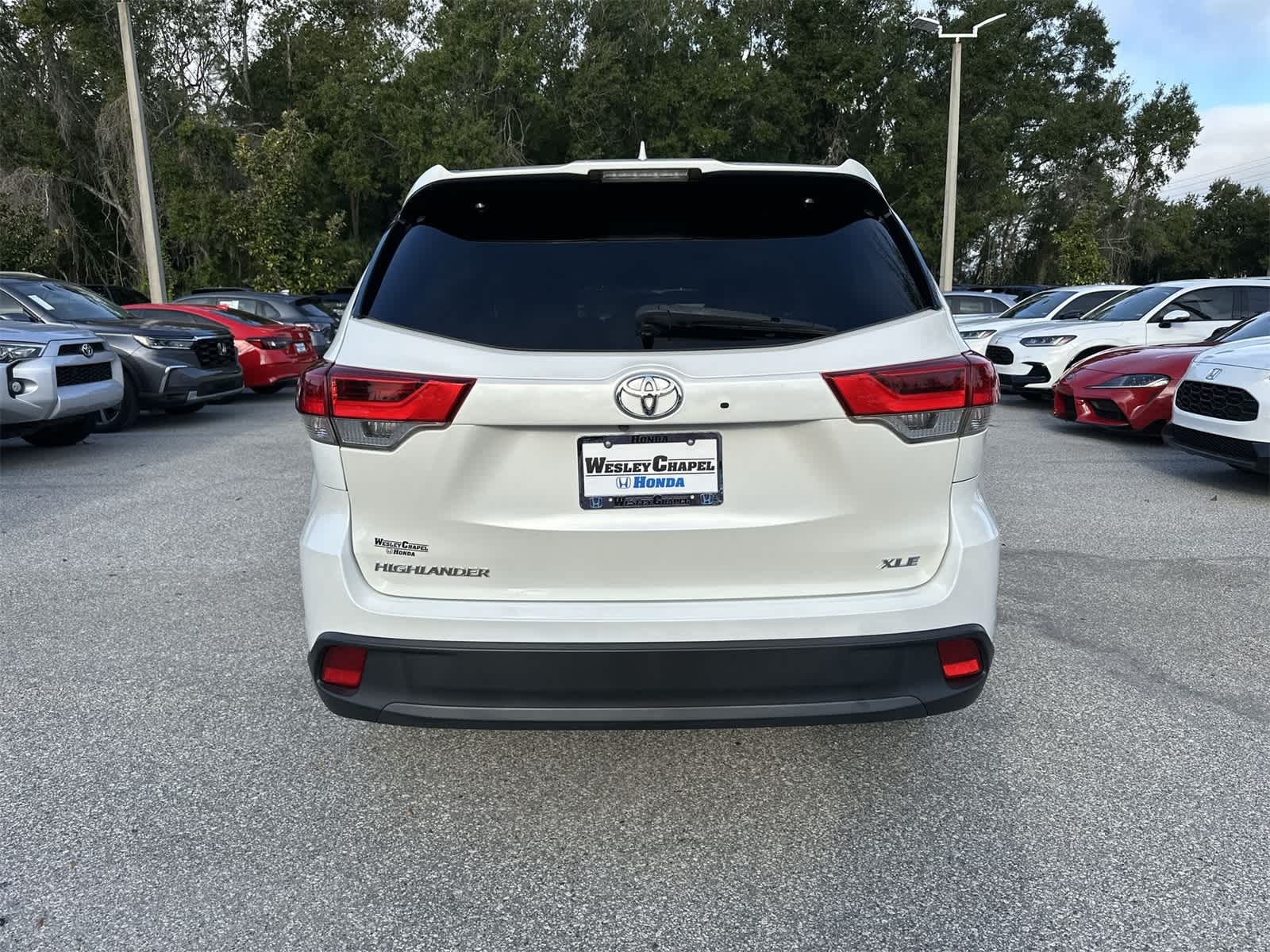 Thumbnail: 2017 Toyota Highlander - 5