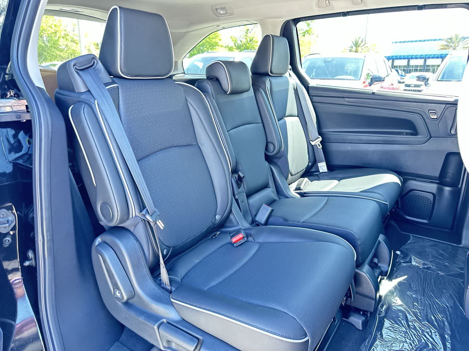 Thumbnail: 2026 Honda Odyssey - 15