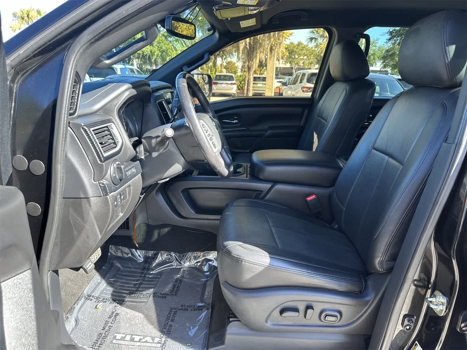 Thumbnail: 2018 Nissan Titan - 12