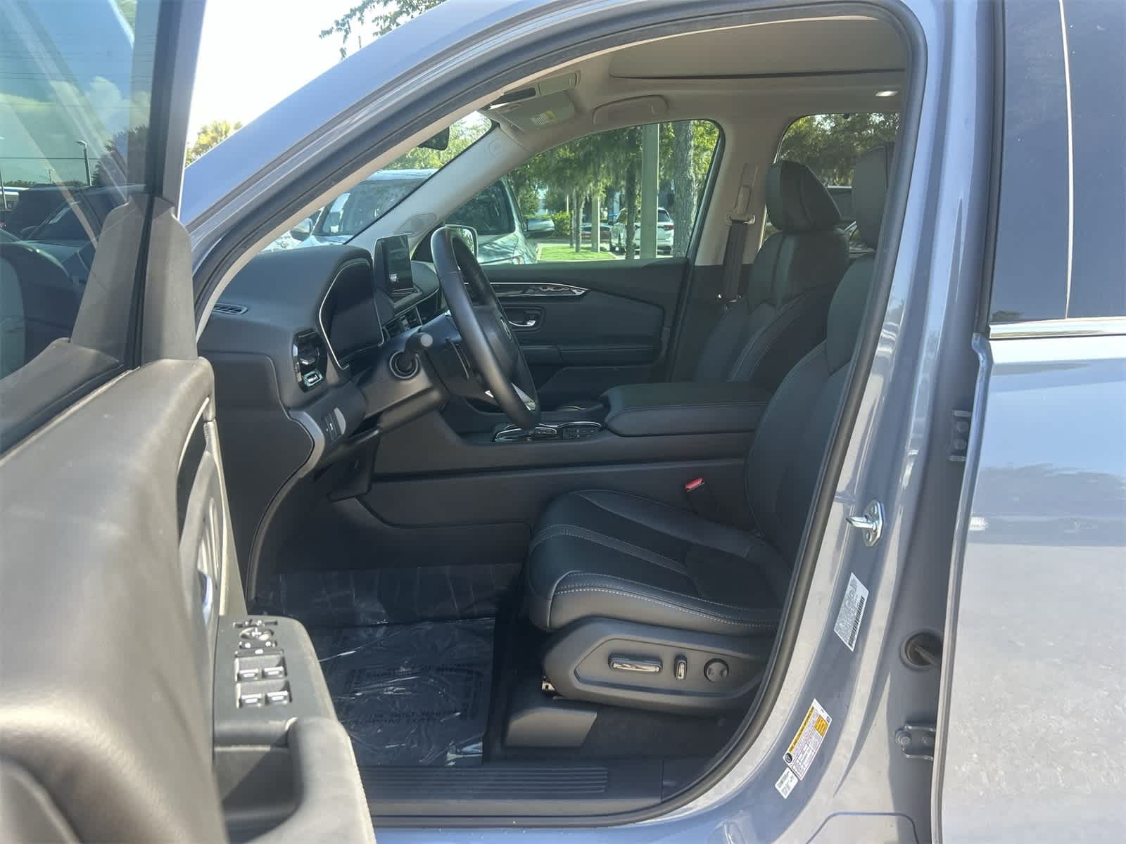 Thumbnail: 2025 Honda Pilot - 2