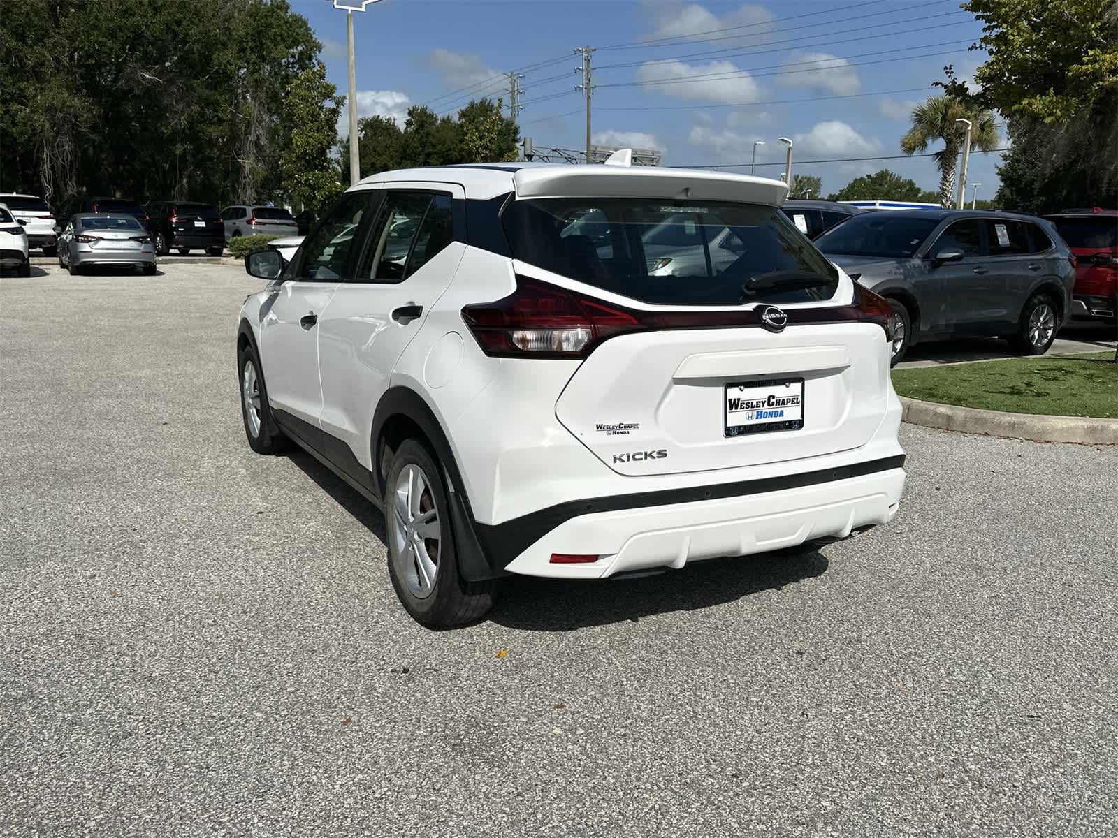 Thumbnail: 2022 Nissan Kicks - 4
