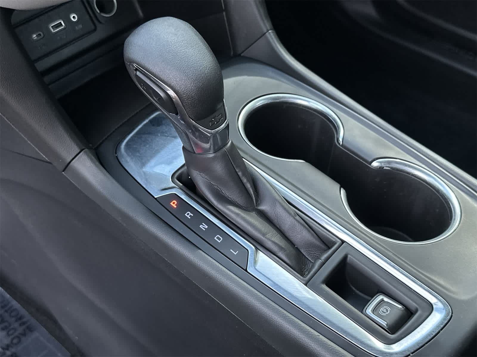 Thumbnail: 2022 Chevrolet Equinox - 22