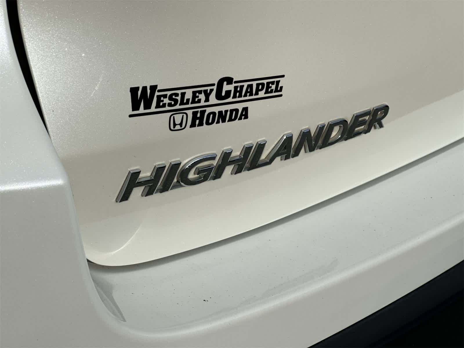 Thumbnail: 2017 Toyota Highlander - 11