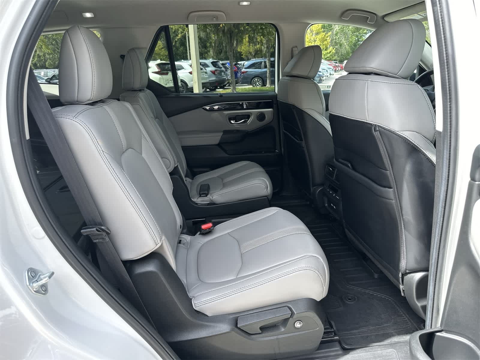 Thumbnail: 2023 Honda Pilot - 16