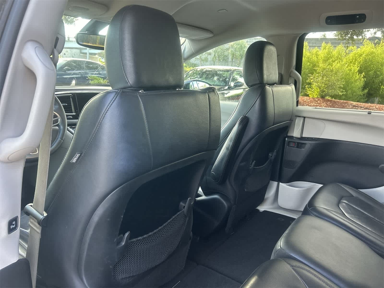 Thumbnail: 2017 Chrysler Pacifica - 14