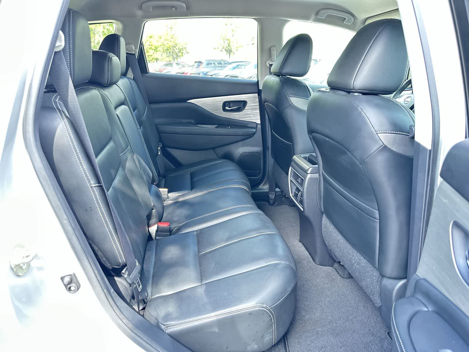 Thumbnail: 2016 Nissan Murano - 16