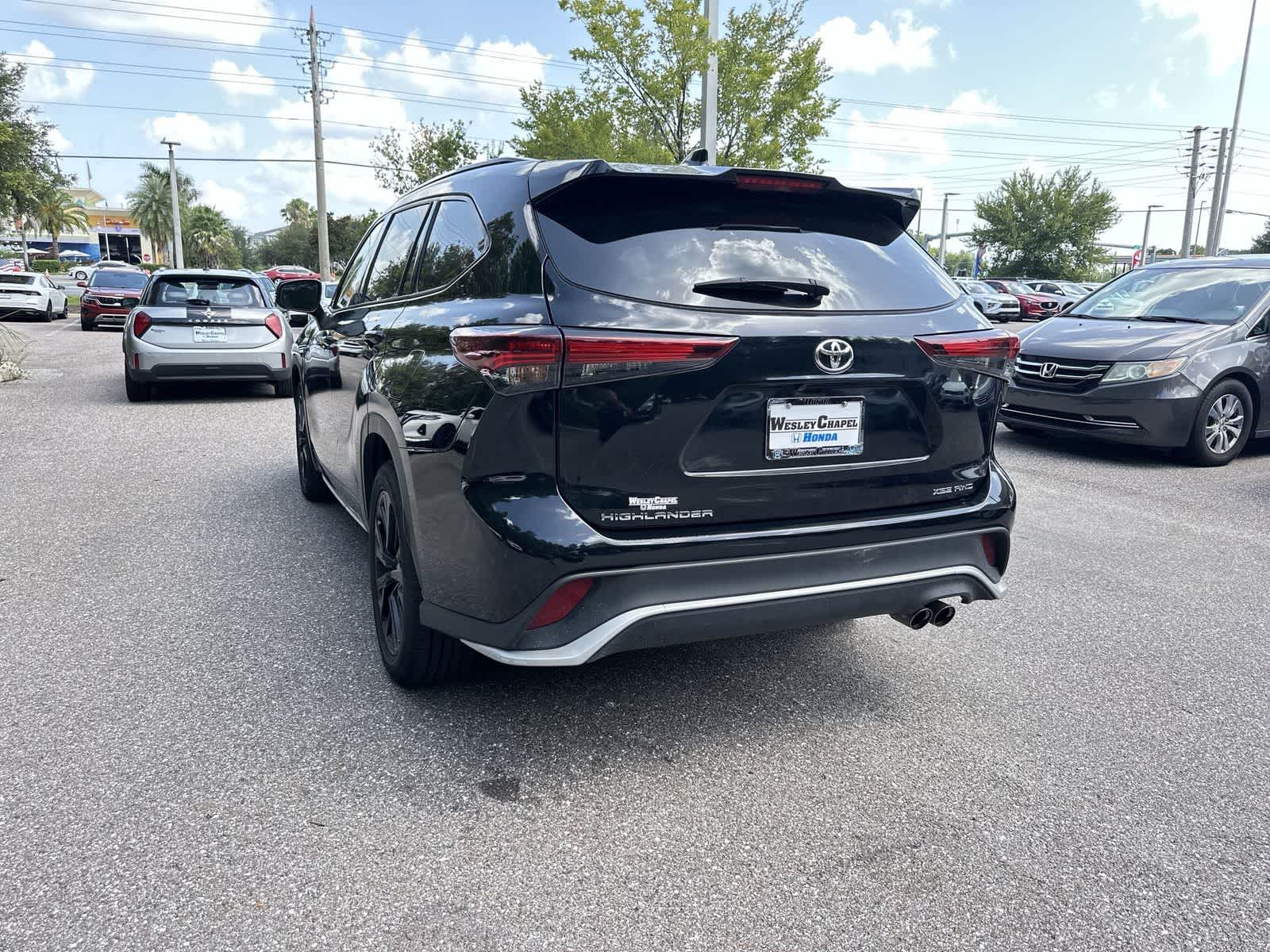 Thumbnail: 2024 Toyota Highlander - 4