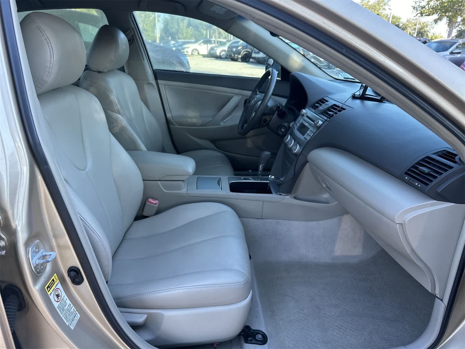 Thumbnail: 2010 Toyota Camry - 17