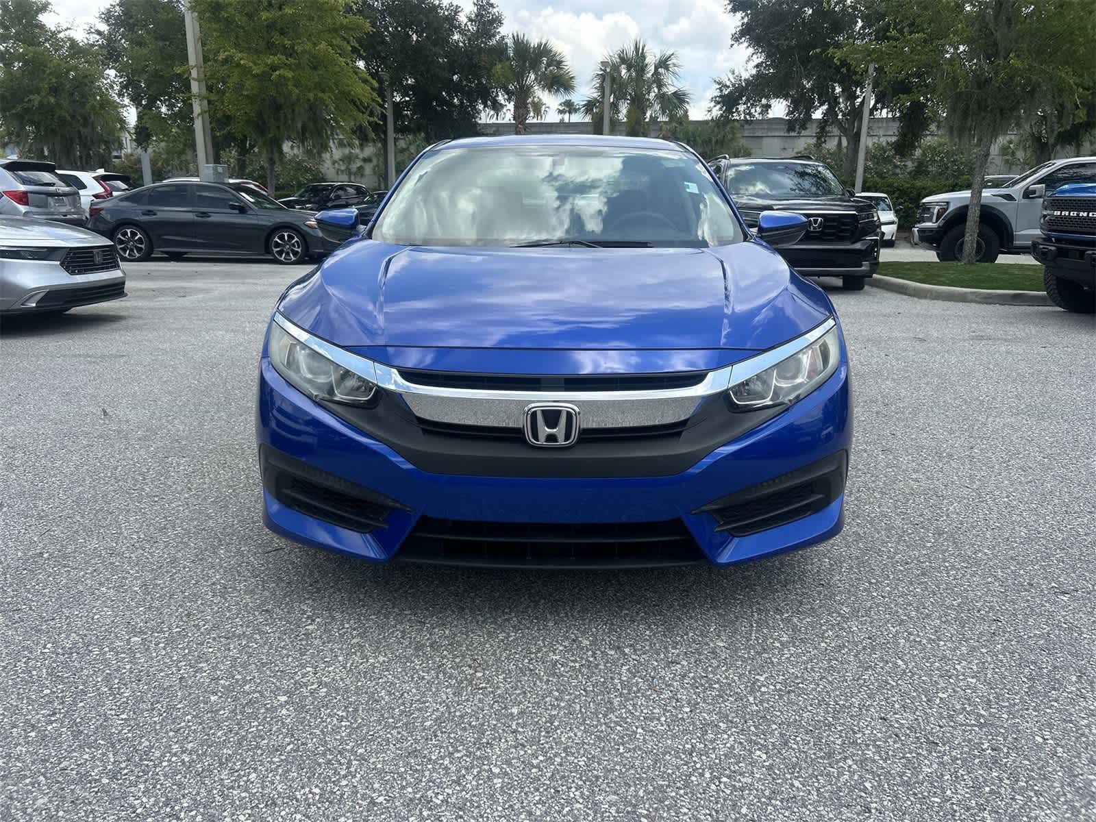 Thumbnail: 2017 Honda Civic - 9